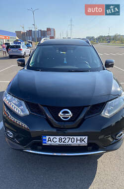 Внедорожник / Кроссовер Nissan X-Trail 2016 в Луцке