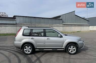 Внедорожник / Кроссовер Nissan X-Trail 2005 в Киеве