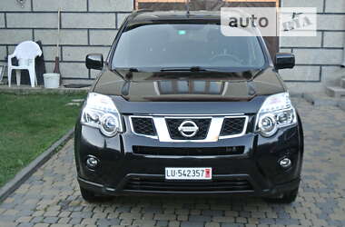 Внедорожник / Кроссовер Nissan X-Trail 2014 в Черновцах