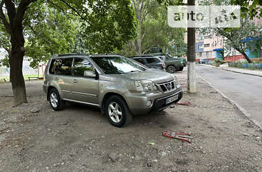 Позашляховик / Кросовер Nissan X-Trail 2002 в Краматорську