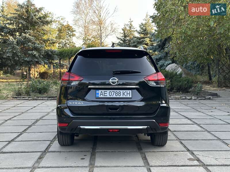 Внедорожник / Кроссовер Nissan X-Trail 2018 в Павлограде