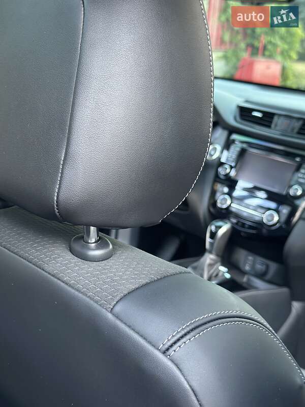 Внедорожник / Кроссовер Nissan X-Trail 2018 в Павлограде