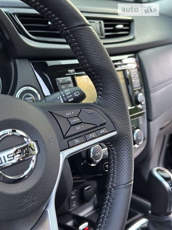 Внедорожник / Кроссовер Nissan X-Trail 2018 в Павлограде