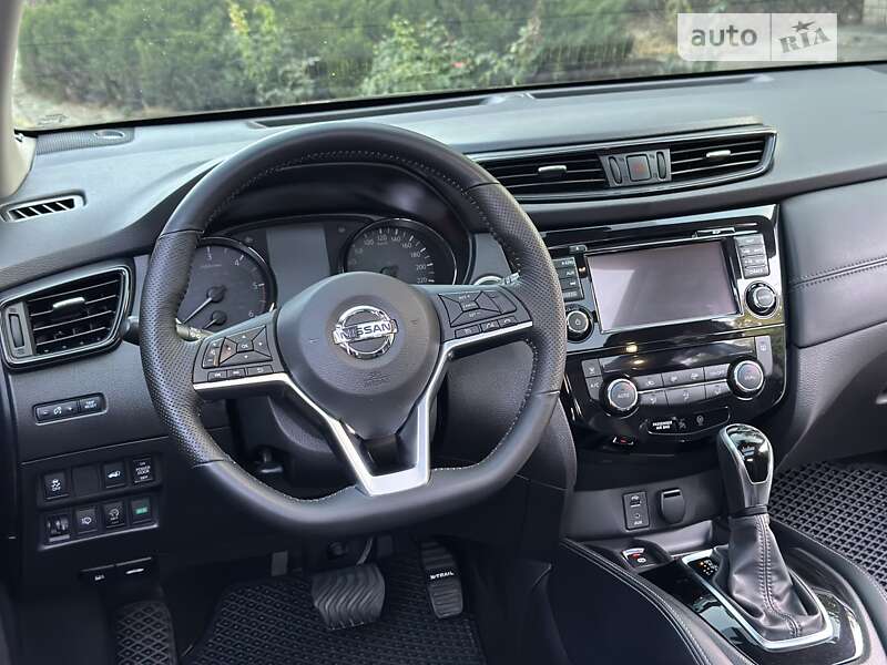 Внедорожник / Кроссовер Nissan X-Trail 2018 в Павлограде