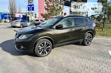 Позашляховик / Кросовер Nissan X-Trail 2017 в Тернополі