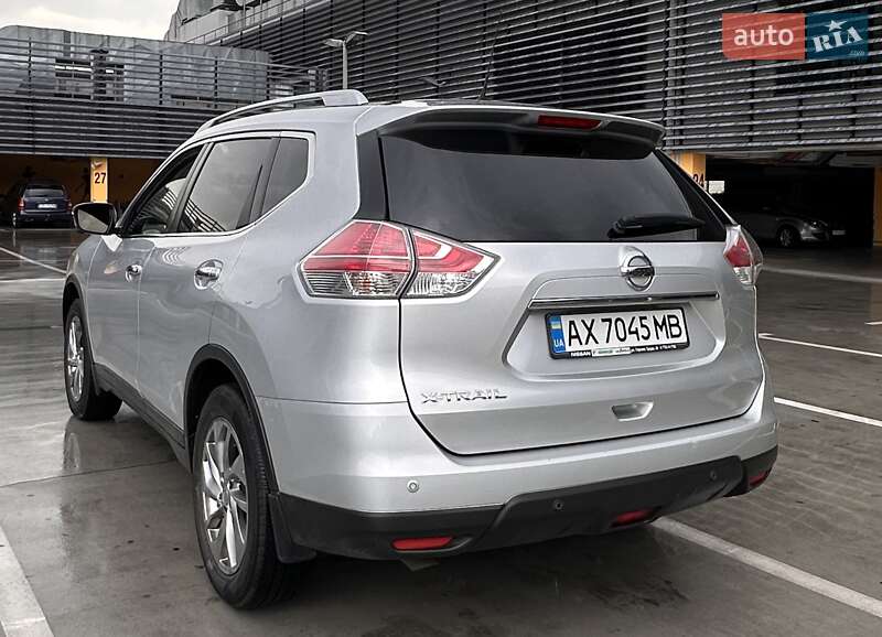 Позашляховик / Кросовер Nissan X-Trail 2016 в Києві