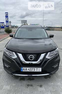 Позашляховик / Кросовер Nissan X-Trail 2017 в Києві