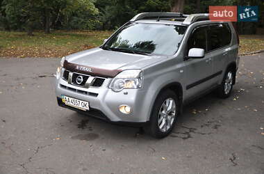 Позашляховик / Кросовер Nissan X-Trail 2013 в Києві