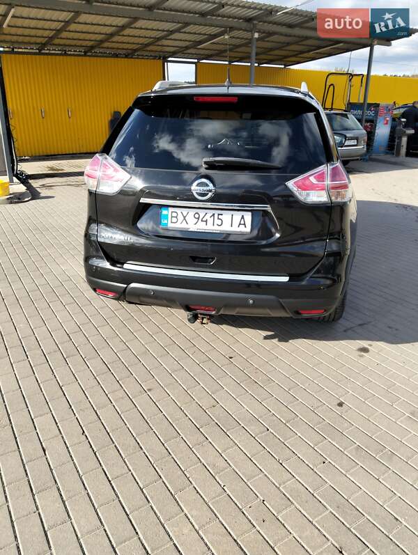 Внедорожник / Кроссовер Nissan X-Trail 2017 в Шепетовке