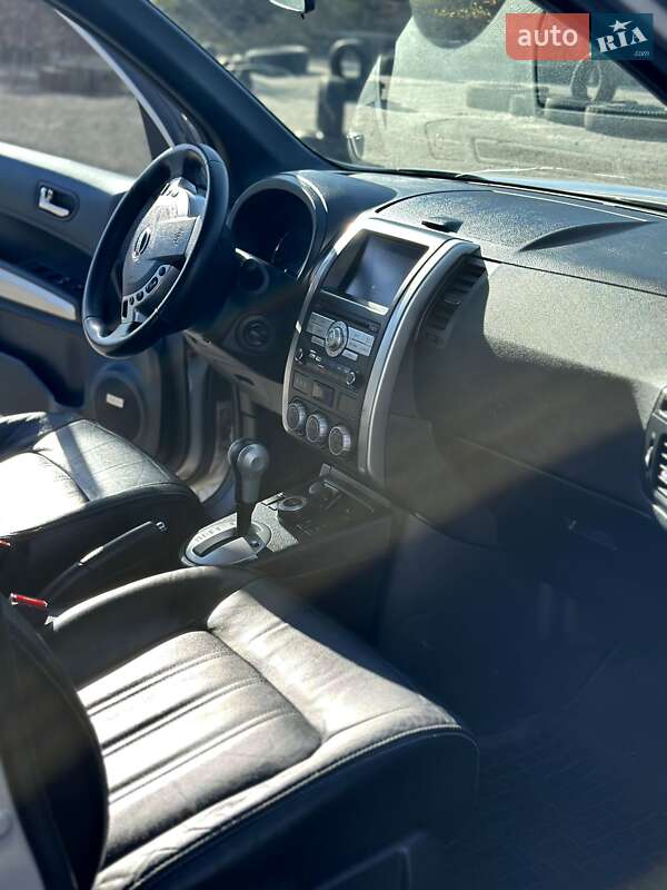 Позашляховик / Кросовер Nissan X-Trail 2012 в Полтаві