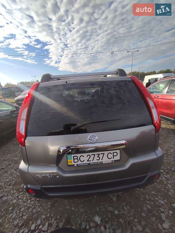 Внедорожник / Кроссовер Nissan X-Trail 2011 в Збараже