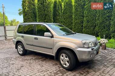 Внедорожник / Кроссовер Nissan X-Trail 2005 в Ужгороде