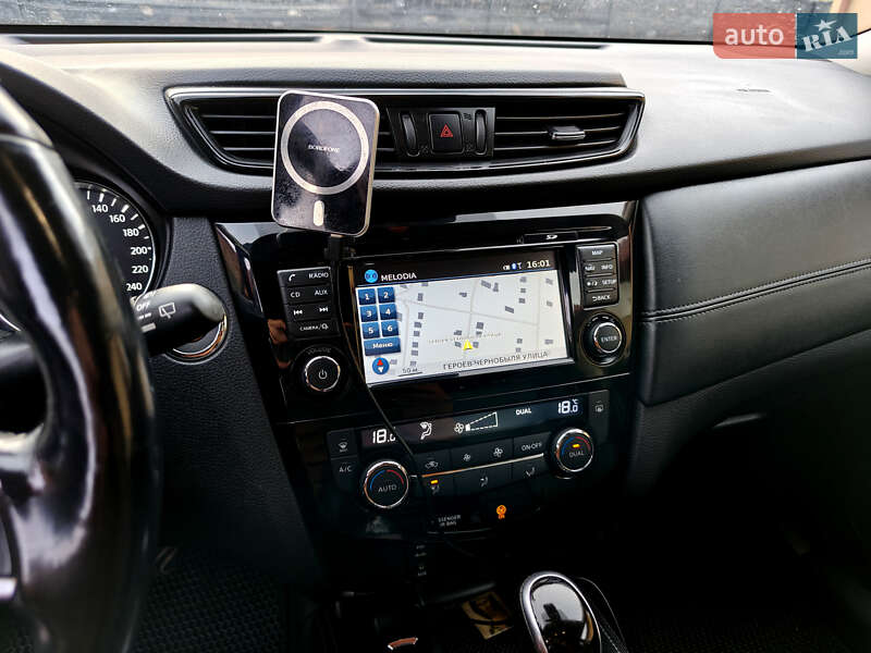 Внедорожник / Кроссовер Nissan X-Trail 2017 в Камне-Каширском