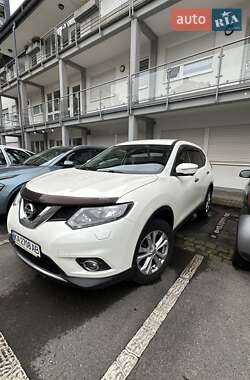 Позашляховик / Кросовер Nissan X-Trail 2016 в Києві