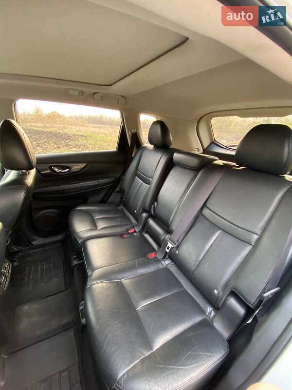 Внедорожник / Кроссовер Nissan X-Trail 2017 в Кривом Роге