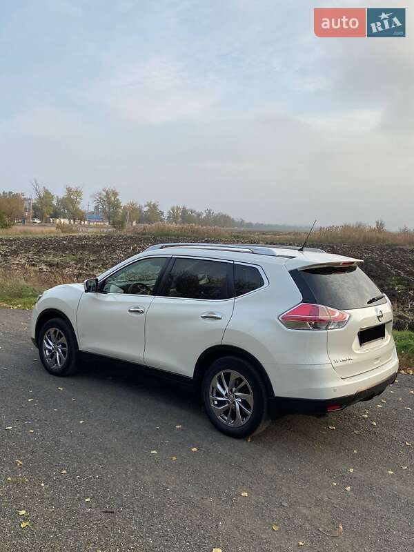 Внедорожник / Кроссовер Nissan X-Trail 2017 в Кривом Роге