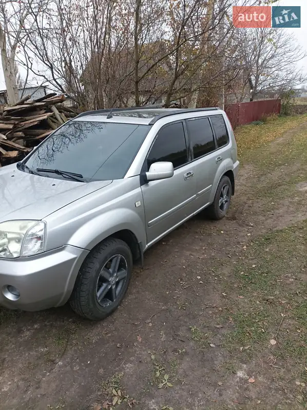 Позашляховик / Кросовер Nissan X-Trail 2006 в 
