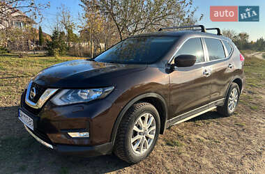 Внедорожник / Кроссовер Nissan X-Trail 2018 в Сумах