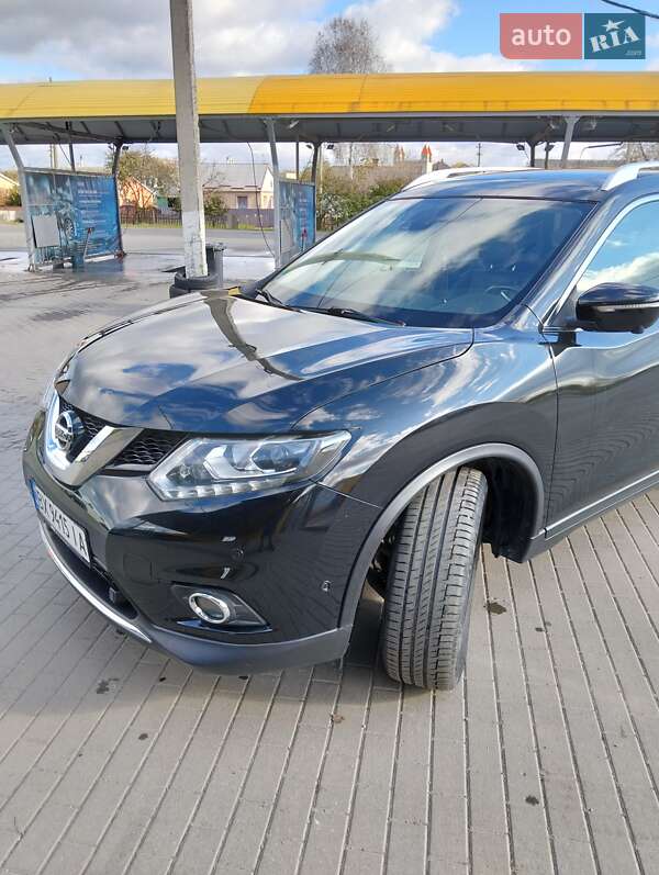 Внедорожник / Кроссовер Nissan X-Trail 2017 в Шепетовке