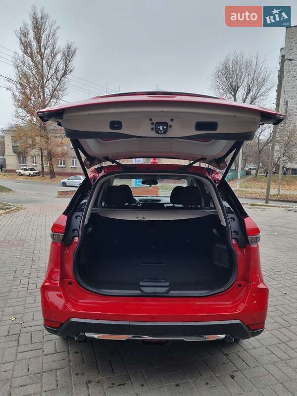 Внедорожник / Кроссовер Nissan X-Trail 2017 в Киеве фото 8 Внедорожник / Кроссовер Nissan X-Trail 2017 в Киеве