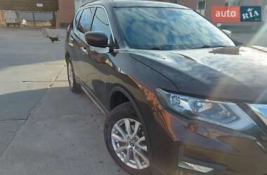 Внедорожник / Кроссовер Nissan X-Trail 2021 в 
