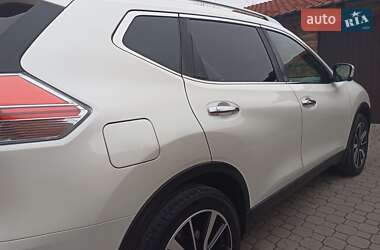 Позашляховик / Кросовер Nissan X-Trail 2016 в Коломиї