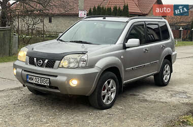 Позашляховик / Кросовер Nissan X-Trail 2005 в Тячеві