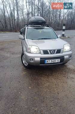 Внедорожник / Кроссовер Nissan X-Trail 2004 в Калуше