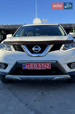 Внедорожник / Кроссовер Nissan X-Trail 2015 в Луцке