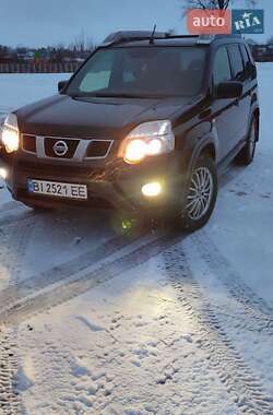 Позашляховик / Кросовер Nissan X-Trail 2014 в Гадячі