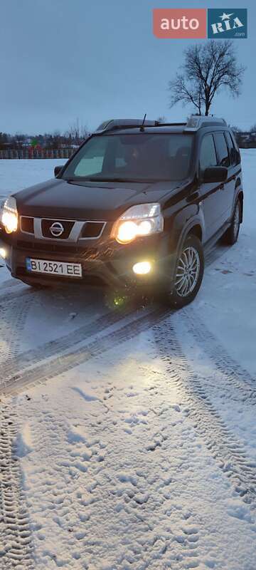 Внедорожник / Кроссовер Nissan X-Trail 2014 в Гадяче