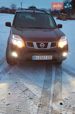 Внедорожник / Кроссовер Nissan X-Trail 2014 в Гадяче