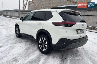 Внедорожник / Кроссовер Nissan X-Trail 2023 в 