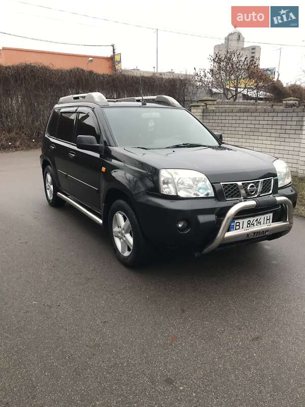 Позашляховик / Кросовер Nissan X-Trail 2006 в Києві