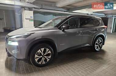 Внедорожник / Кроссовер Nissan X-Trail 2023 в 