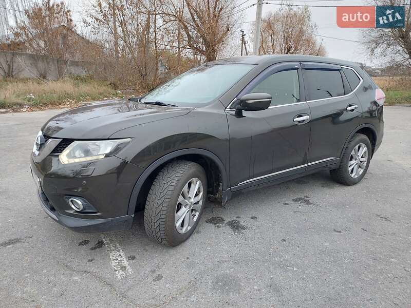 Позашляховик / Кросовер Nissan X-Trail 2015 в Києві