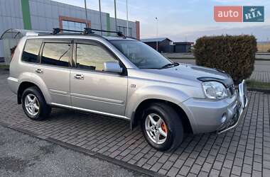 Позашляховик / Кросовер Nissan X-Trail 2004 в Виноградові