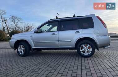 Позашляховик / Кросовер Nissan X-Trail 2004 в Виноградові