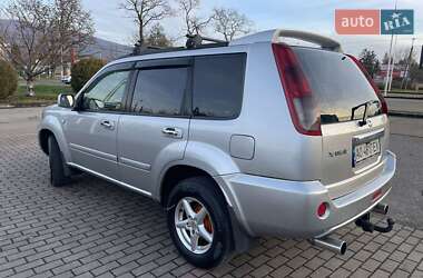 Позашляховик / Кросовер Nissan X-Trail 2004 в Виноградові