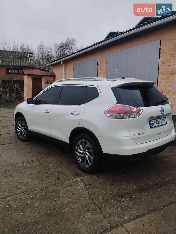 Внедорожник / Кроссовер Nissan X-Trail 2017 в Зенькове
