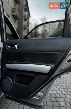 Внедорожник / Кроссовер Nissan X-Trail 2012 в 