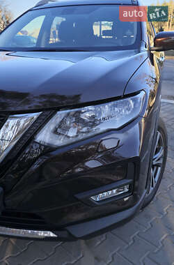 Внедорожник / Кроссовер Nissan X-Trail 2019 в Умани