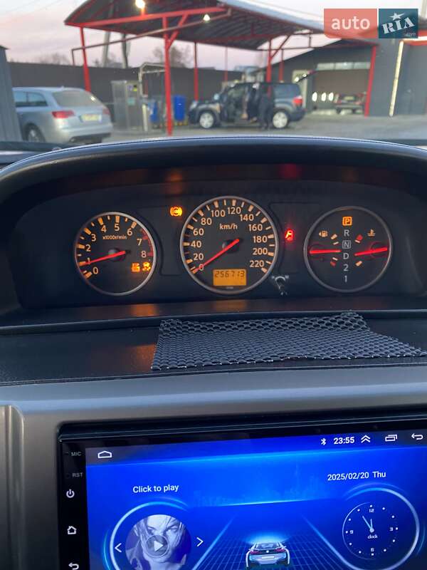 Позашляховик / Кросовер Nissan X-Trail 2005 в Новояворівську