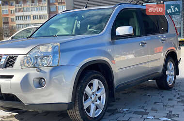 Позашляховик / Кросовер Nissan X-Trail 2009 в 