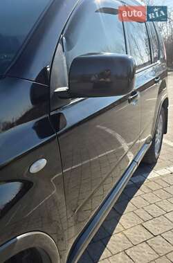 Позашляховик / Кросовер Nissan X-Trail 2011 в 
