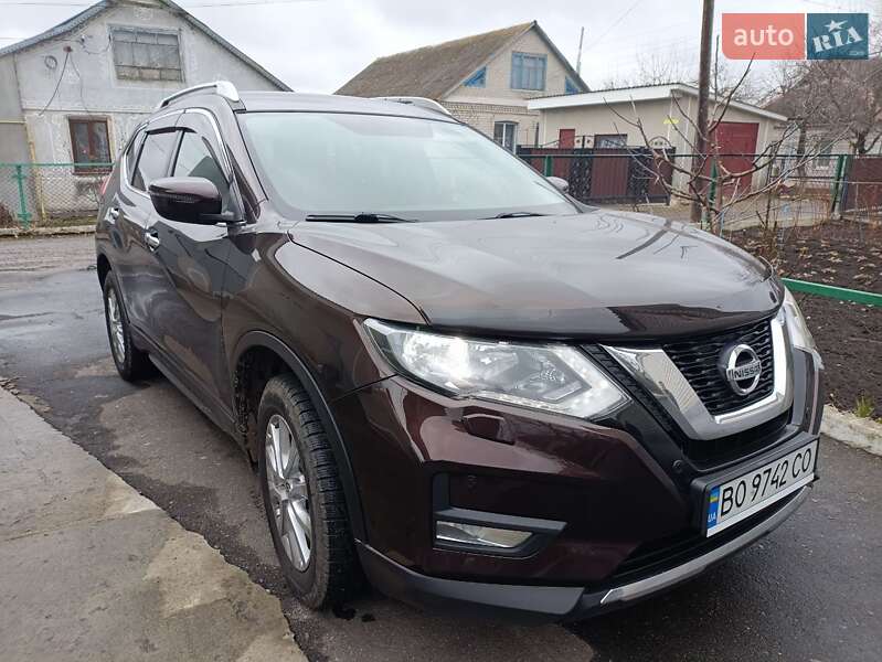 Внедорожник / Кроссовер Nissan X-Trail 2020 в Староконстантинове