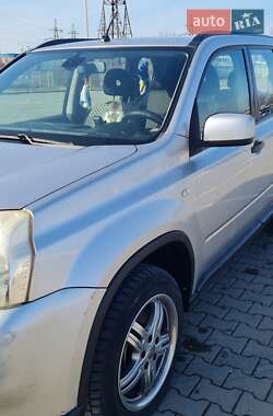 Позашляховик / Кросовер Nissan X-Trail 2007 в 