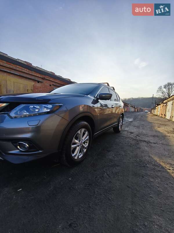 Позашляховик / Кросовер Nissan X-Trail 2016 в Полтаві