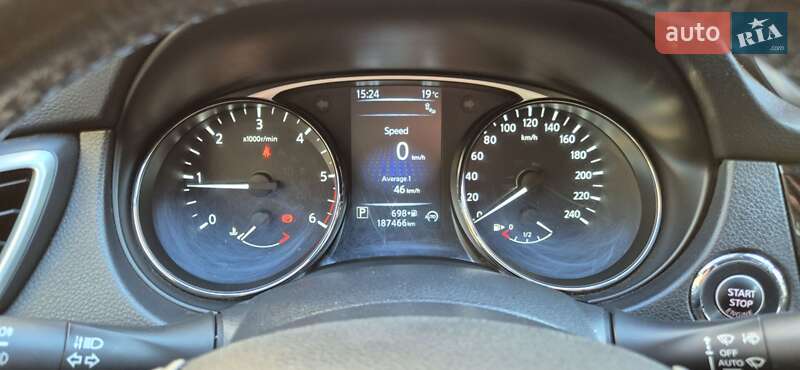 Внедорожник / Кроссовер Nissan X-Trail 2017 в Софиевской Борщаговке