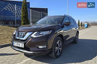 Внедорожник / Кроссовер Nissan X-Trail 2018 в 